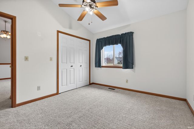 817 Katarina Court, Kendallville, IN 46755