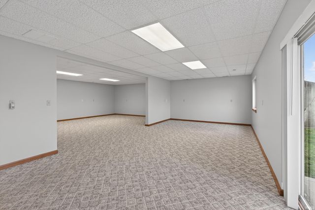 817 Katarina Court, Kendallville, IN 46755