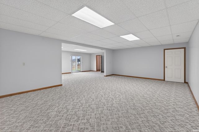 817 Katarina Court, Kendallville, IN 46755