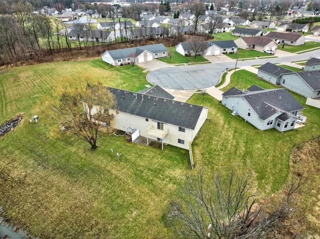 817 Katarina Court, Kendallville, IN 46755