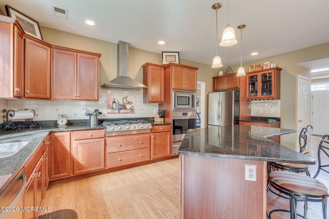 2 Dellaira Court, Wrightstown, NJ 08562
