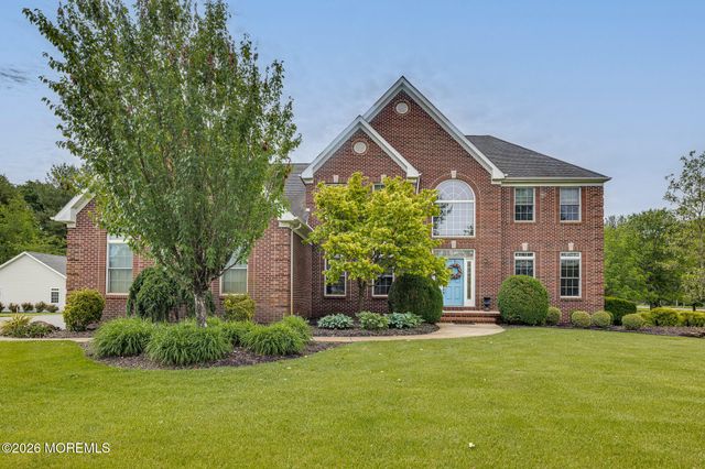 2 Dellaira Court, Wrightstown, NJ 08562