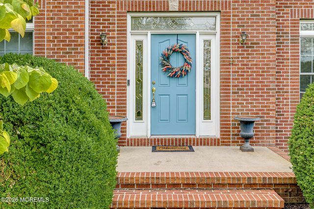 2 Dellaira Court, Wrightstown, NJ 08562