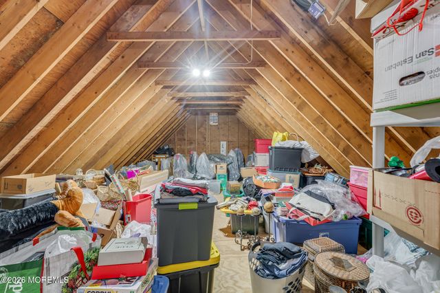 2 Dellaira Court, Wrightstown, NJ 08562
