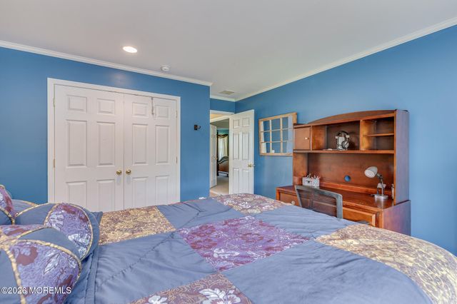 2 Dellaira Court, Wrightstown, NJ 08562