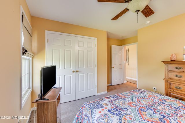 2 Dellaira Court, Wrightstown, NJ 08562