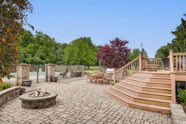 2 Dellaira Court, Wrightstown, NJ 08562