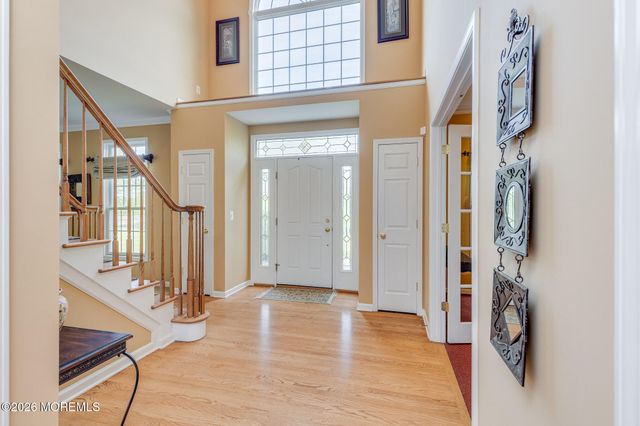2 Dellaira Court, Wrightstown, NJ 08562