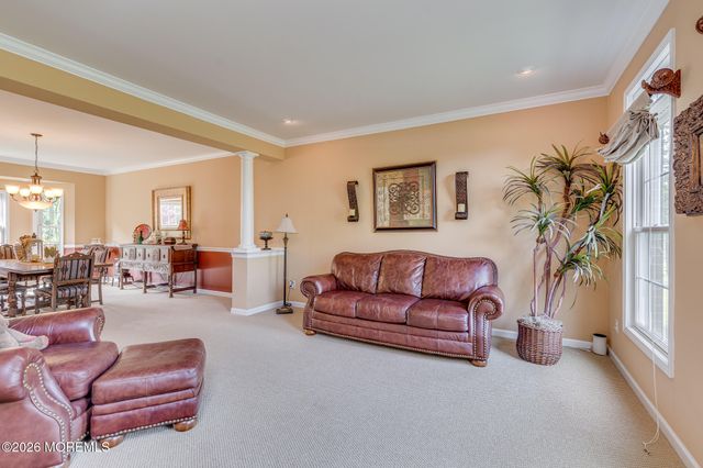 2 Dellaira Court, Wrightstown, NJ 08562