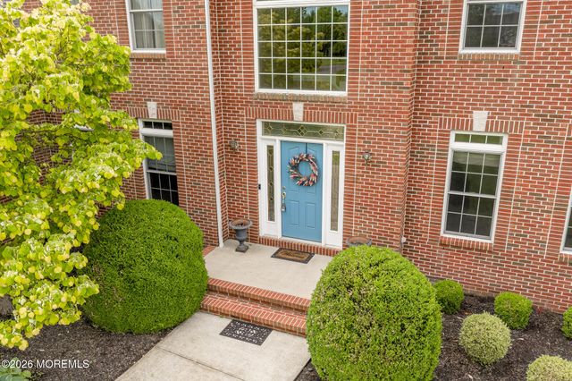 2 Dellaira Court, Wrightstown, NJ 08562