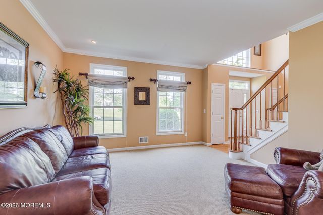 2 Dellaira Court, Wrightstown, NJ 08562