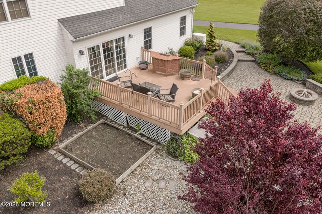 2 Dellaira Court, Wrightstown, NJ 08562