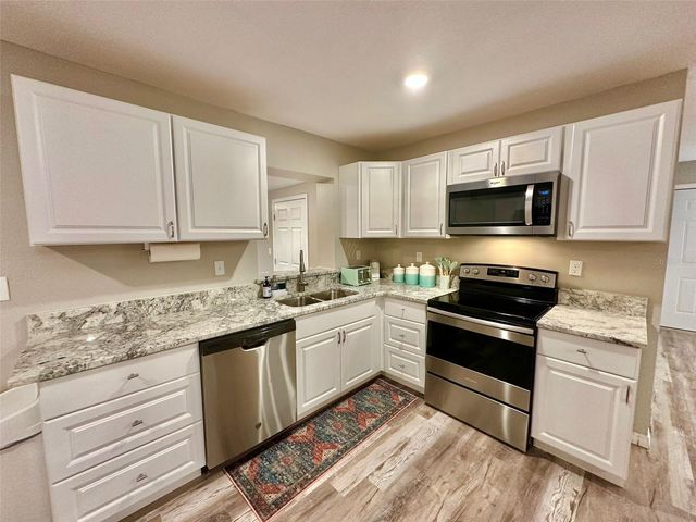 1987 MOSSWOOD DRIVE, Melbourne, FL 32935