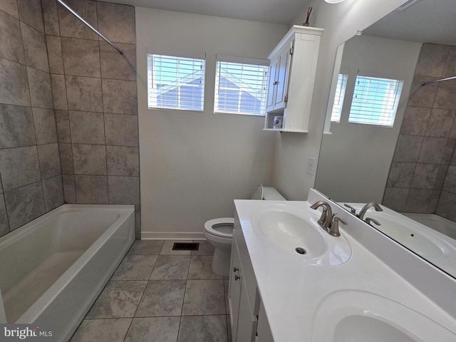 1928 BOULDER DR, Downingtown, PA 19335