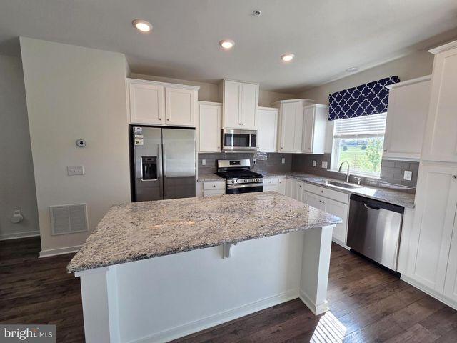 1928 BOULDER DR, Downingtown, PA 19335