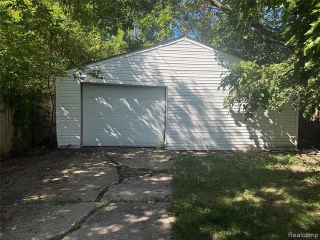 7291 Faust Avenue, Detroit, MI 48228