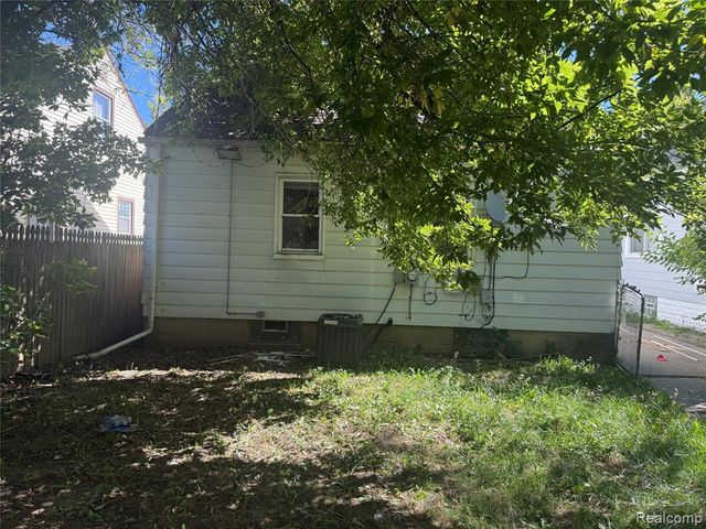 7291 Faust Avenue, Detroit, MI 48228