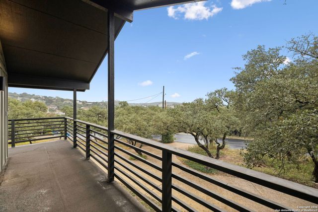 7435 Hummingbird Hill, San Antonio, TX 78255