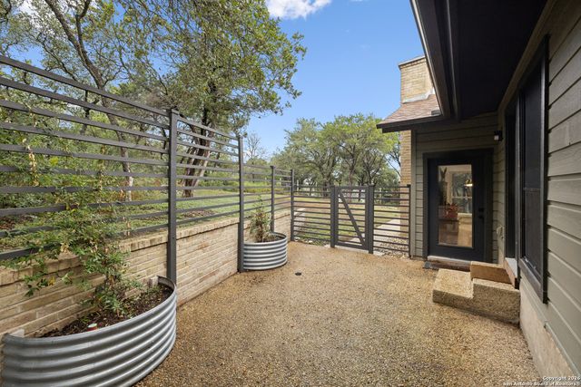 7435 Hummingbird Hill, San Antonio, TX 78255