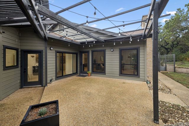 7435 Hummingbird Hill, San Antonio, TX 78255