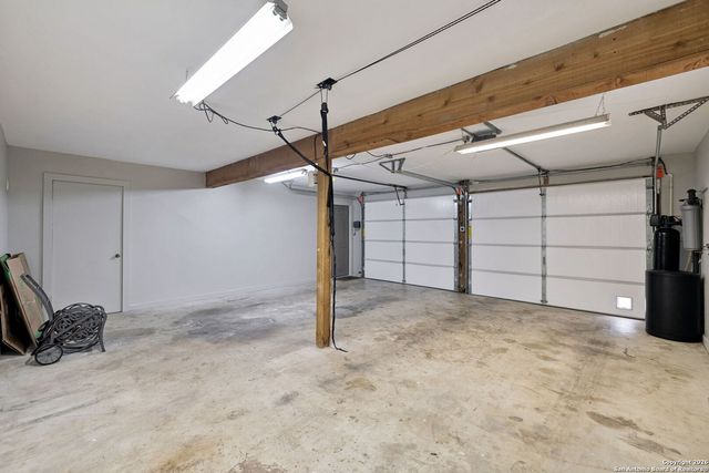 7435 Hummingbird Hill, San Antonio, TX 78255