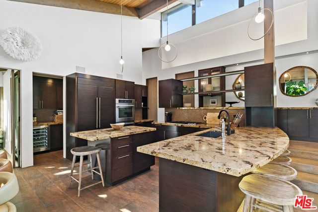 2121 Mckain Street, Calabasas, CA 91302