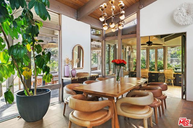 2121 Mckain Street, Calabasas, CA 91302