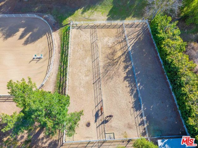 2121 Mckain Street, Calabasas, CA 91302