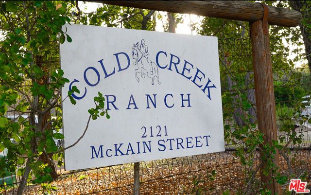 2121 Mckain Street, Calabasas, CA 91302