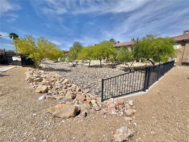 7701 West Robindale Road 237, Las Vegas, NV 89113