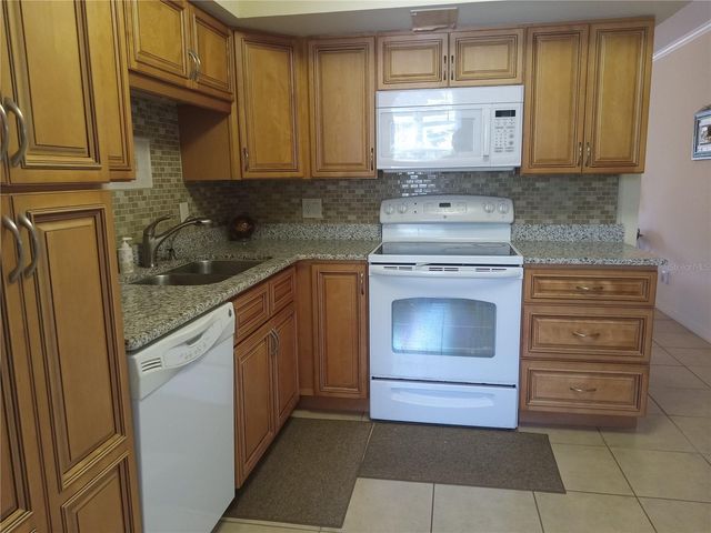 2464 AUSTRALIA WAY E 14, Clearwater, FL 33763