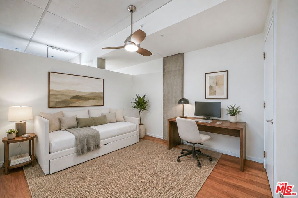 Image 3 of property listing at 1155 S Grand Avenue 419, Los Angeles, CA 90015