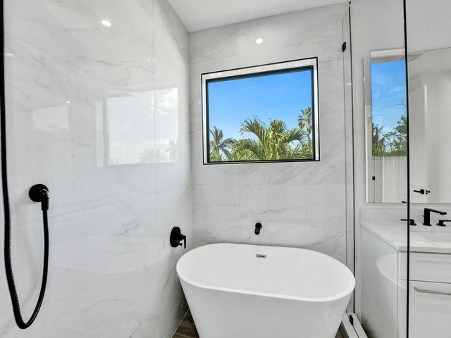 130 E Hart Street, Lantana, FL 33462