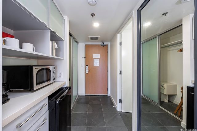 410 Atkinson Drive 2623, Honolulu, HI 96814