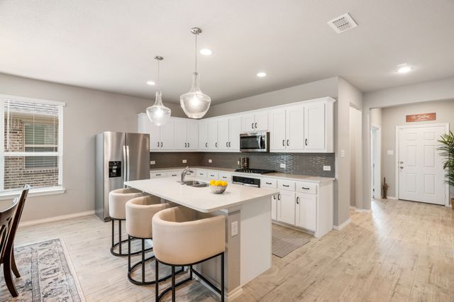 321 Pasture Drive, Midlothian, TX 76065