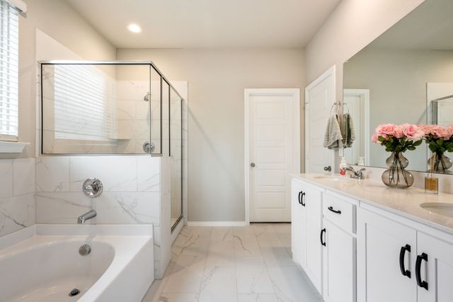 321 Pasture Drive, Midlothian, TX 76065