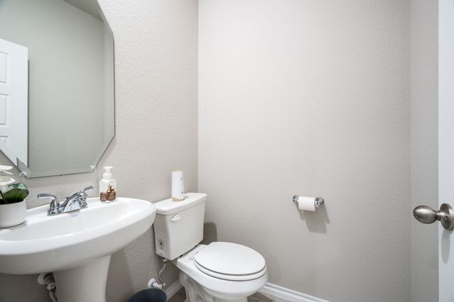 321 Pasture Drive, Midlothian, TX 76065