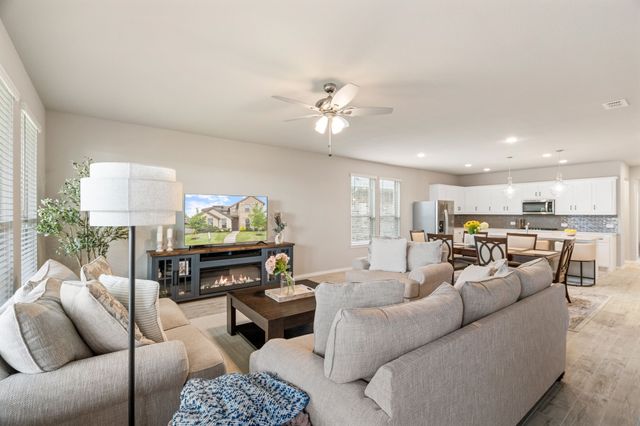 321 Pasture Drive, Midlothian, TX 76065