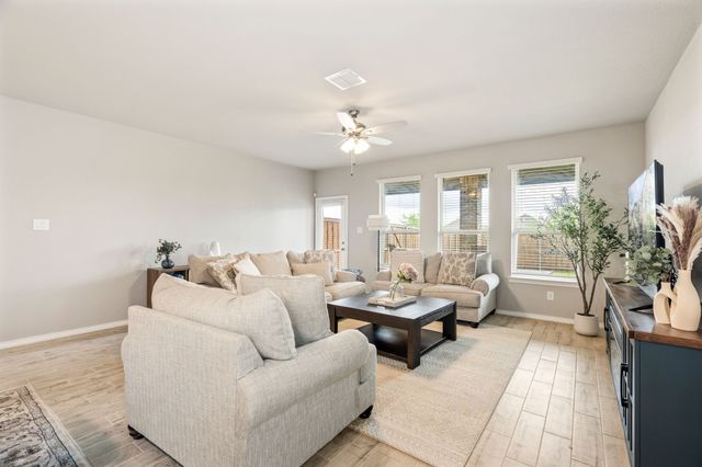 321 Pasture Drive, Midlothian, TX 76065