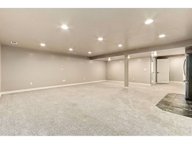 3327 Wagon Trail Rd, Fort Collins, CO 80524