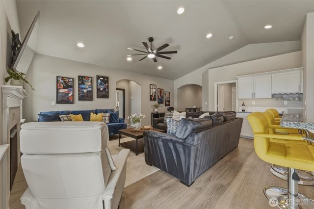 1203 SW Julia Street, College Place, WA 99324