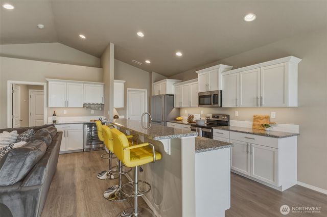 1203 SW Julia Street, College Place, WA 99324