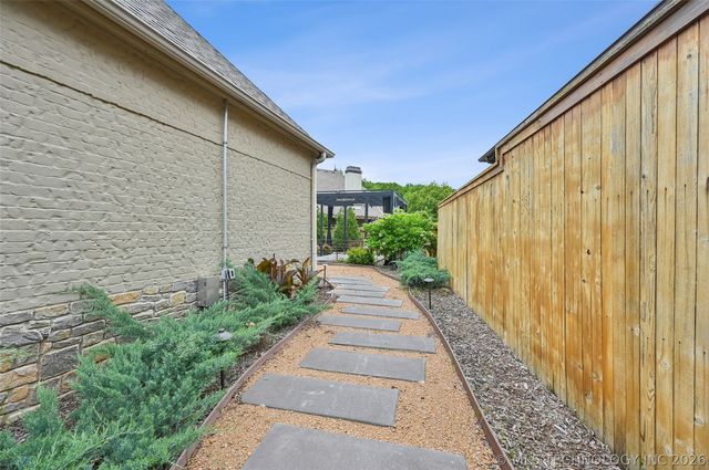 11307 S College Avenue, Tulsa, OK 74137