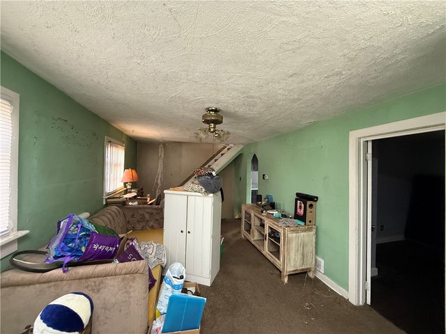 1009 Oakland Ave, Port Vue, PA 15133