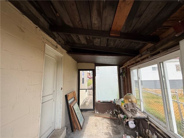 1009 Oakland Ave, Port Vue, PA 15133