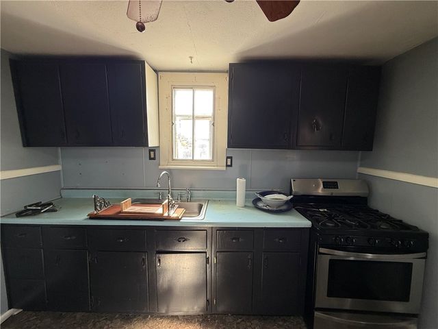 1009 Oakland Ave, Port Vue, PA 15133