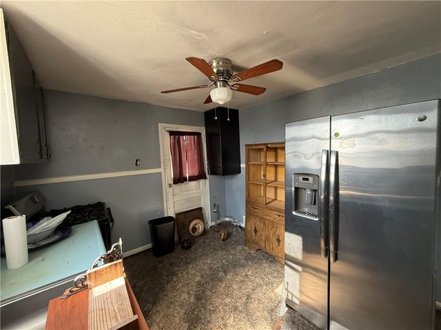 1009 Oakland Ave, Port Vue, PA 15133