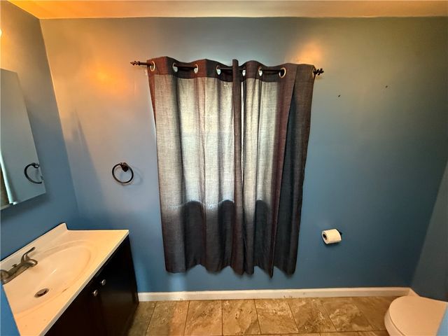 1009 Oakland Ave, Port Vue, PA 15133