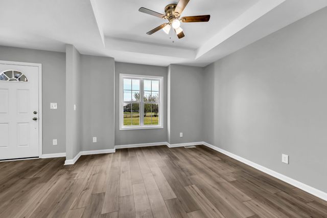 1095 Meriwether Rd, Clarksville, TN 37040