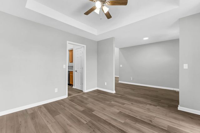 1095 Meriwether Rd, Clarksville, TN 37040